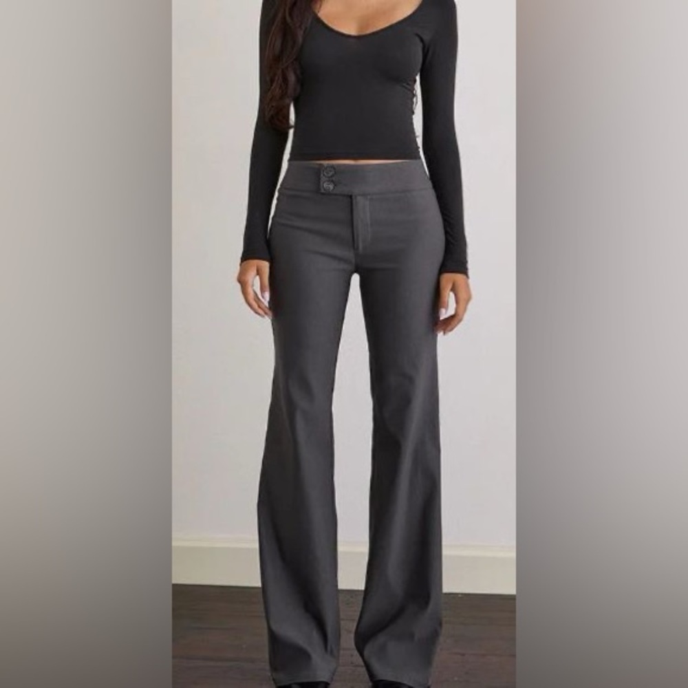 2000s Vintage asymmetric buttoned grey pants